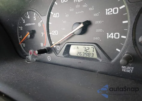 2000 Honda Accord 2.3 Ex z USA, uszkodzony, nr VIN 1HGCG6676YA064972